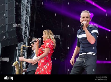 robin maas hermes house band